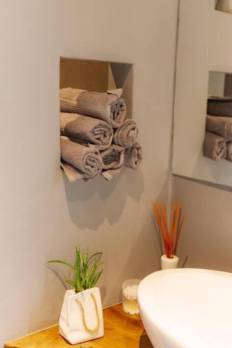 Top Central Design, 2 Bedroom, Ndk, Free Secured Parking 索菲亞 外观 照片